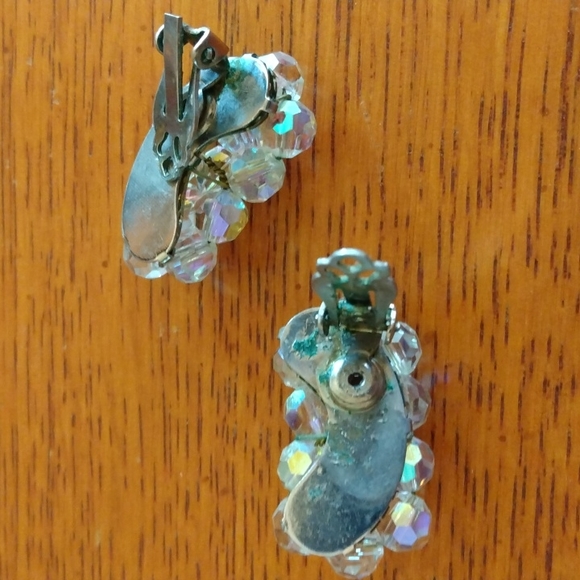 Double Strand AB Clear Bead Necklace, Brooch and Assorted Earrings - Picture 10 of 11